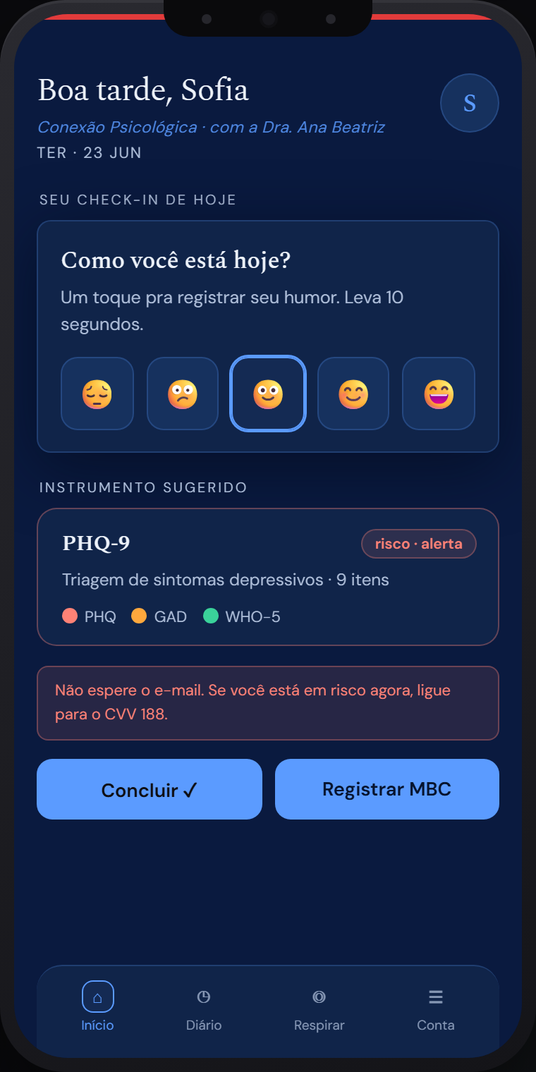 Prévia da skin Axé / Recôncavo no app de quem você acompanha: azul-marinho profundo de céu noturno, texto branco-cal e filete vermelho heráldico